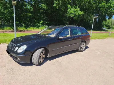 Gebraucht Mercedes E320 224 PS (164 kW) 2003 Schwarz Kombi