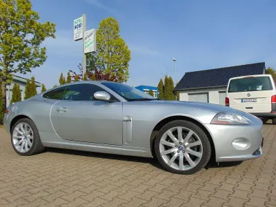 Usata Jaguar XK 298 CV (219 kW) 2007 Argento Coupé