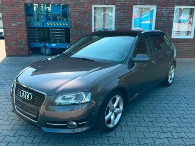 Gebraucht Audi A3 Sportback 200 PS (147 kW) 2012 Violet Kleinwagen