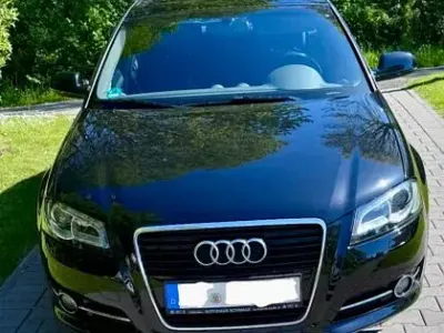 Gebraucht Audi A3 Ambition 105 PS (77 kW) 2012 Schwarz Kleinwagen