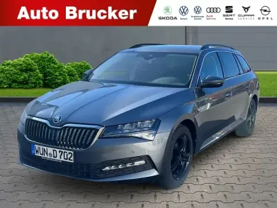 Gebraucht Skoda Superb Ambition 200 PS (147 kW) 2024 Graphite grau metallic Kombi
