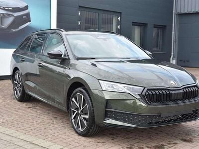 Neu Skoda Octavia SportLine 150 PS (110 kW) 2026 Khakigrün Kombi