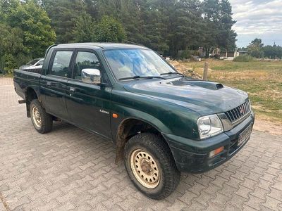Mitsubishi L200