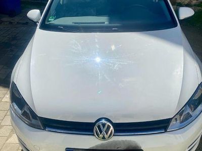 Gebraucht VW Golf VII Comfortline 110 PS (80 kW) 2015 Weiß Limousine