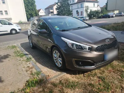 Gebraucht Kia Ceed Vision 101 PS (74 kW) 2018 Braun Kleinwagen