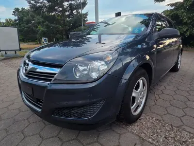 Gebraucht Opel Astra Edition 90 PS (66 kW) 2009 Blau Limousine