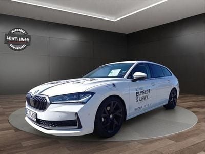 Gebraucht Skoda Superb Selection 150 PS (110 kW) 2024 Weiß (purity weiss) Kombi