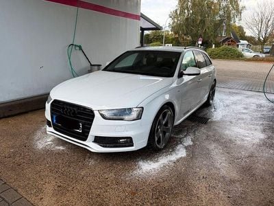 Gebraucht Audi A4 S-Line 177 PS (130 kW) 2014 Weiß Limousine