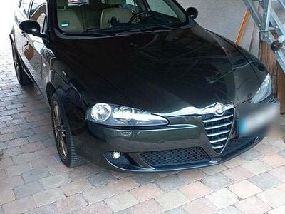 Gebraucht Alfa Romeo 147 Distinctive 150 PS (110 kW) 2005 Schwarz Kleinwagen
