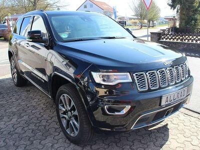 Gebraucht Jeep Grand Cherokee Overland 250 PS (183 kW) 2017 Diamond black crystal p/c SUV