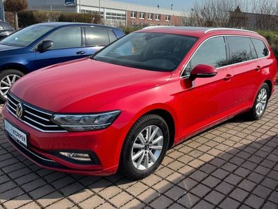 Rot Gebraucht 2021 VW Passat Business Kombi | 23.790 € (Fairer Preis)