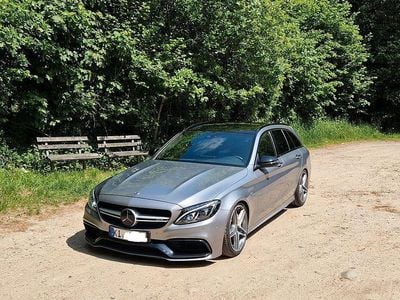 Mercedes C63 AMG