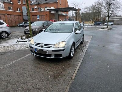 Gebraucht VW Golf V 75 PS (55 kW) 2004 Silber Kleinwagen