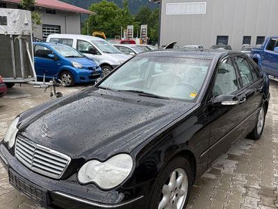 Mercedes C320