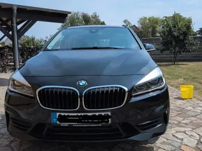 Gebraucht BMW 220 Active Tourer 190 PS (139 kW) 2021 Schwarz Van / Kleinbus