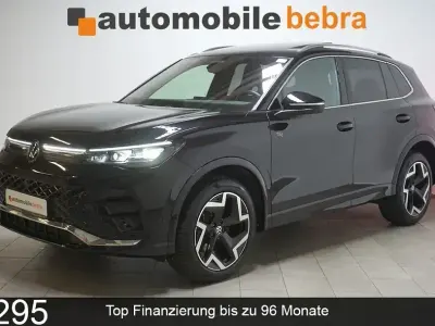 Gebraucht VW Tiguan R-line 193 PS (141 kW) 2024 Deep black SUV
