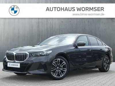 Neu BMW 520 M Sport 208 PS (152 kW) 2026 Silber Limousine
