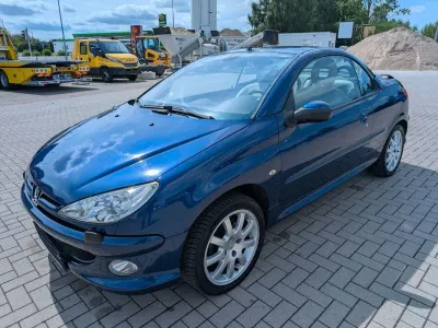 Gebraucht Peugeot 206 CC Platinum 109 PS (80 kW) 2005 Blau Cabrio