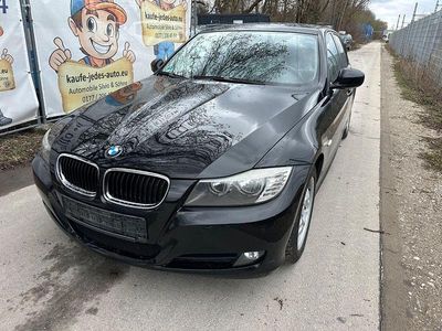 Gebraucht BMW 320 Sport Line 177 PS (130 kW) 2009 Schwarz Kombi