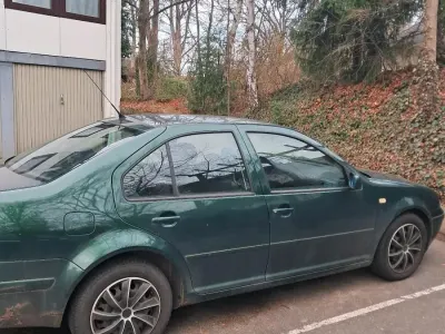 Gebraucht VW Bora 101 PS (74 kW) 1998 Grün Kleinwagen