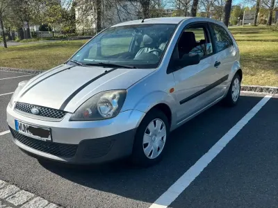 Gebraucht Ford Fiesta 60 PS (44 kW) 2005 Grau Kleinwagen