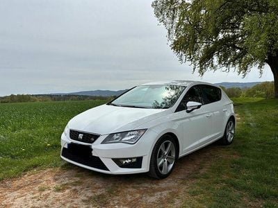 Second-hand Seat Leon FR 125 CP (91 kW) 2014 Alb Berlinǎ