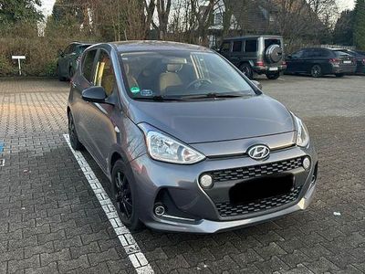 Gebraucht Hyundai i10 YES! 87 PS (63 kW) 2019 Grau Kleinwagen