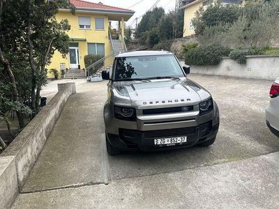 Second-hand Land Rover Defender SE Dynamic 249 CP (183 kW) 2025 Argintiu SUV