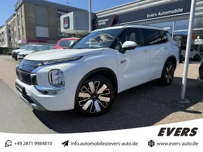 Neu Mitsubishi Outlander P-HEV Top 306 PS (225 kW) 2026 Andenweiß Limousine
