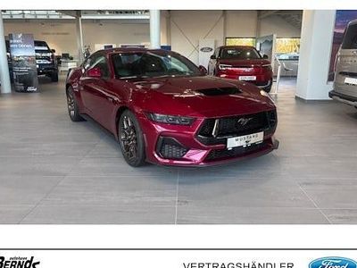 Violett Neu 2025 Ford Mustang GT Fastback Coupé | 58.399 €