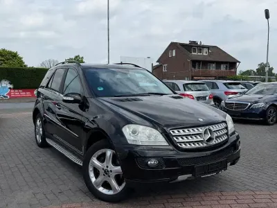 Gebraucht Mercedes ML320 224 PS (164 kW) 2007 Schwarz SUV