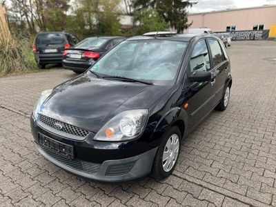 gebraucht Ford Fiesta Ambiente*2 Hand*Klima*