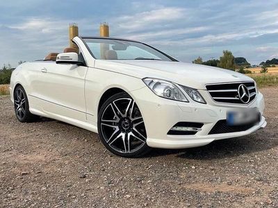Usata Mercedes E350 AMG 306 CV (225 kW) 2011 Bianco Cabrio