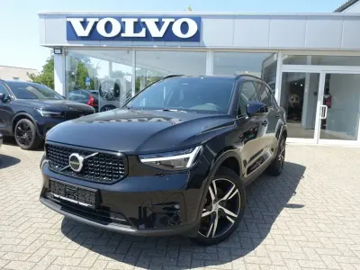 Gebraucht Volvo XC40 Plus 163 PS (119 kW) 2025 Schwarz SUV