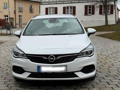 Gebraucht Opel Astra 105 PS (77 kW) 2020 Weiß Limousine