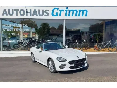 Gebraucht Fiat 124 Spider Lusso 140 PS (102 kW) 2018 Weiß Cabrio
