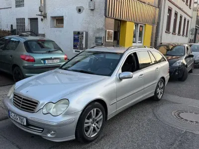 Gebraucht Mercedes C220 Classic 150 PS (110 kW) 2004 Silber Kombi