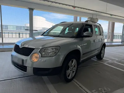 Gebraucht Skoda Yeti Ambition 122 PS (89 kW) 2012 Silber SUV