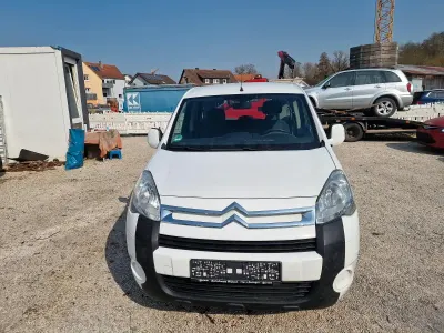 Gebraucht Citroën Berlingo 90 PS (66 kW) 2010 Weiß Van / Kleinbus