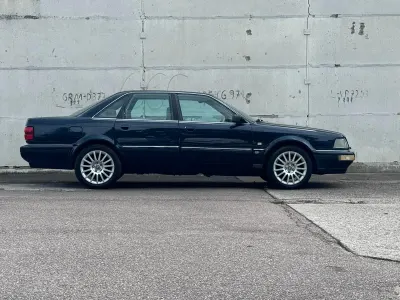 Gebraucht Audi V8 Basis 250 PS (183 kW) 1991 Blau Limousine