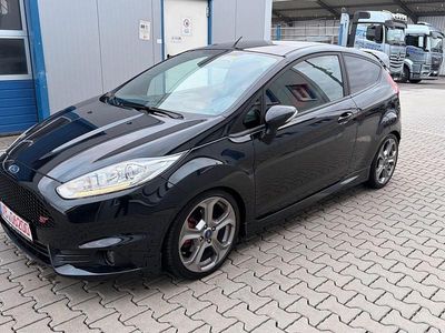 Gebraucht Ford Fiesta ST 182 PS (133 kW) 2014 Schwarz Kleinwagen