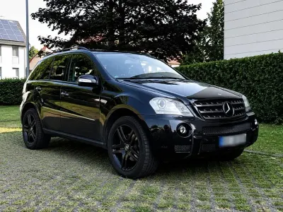 Gebraucht Mercedes ML420 AMG 306 PS (225 kW) 2008 Schwarz SUV