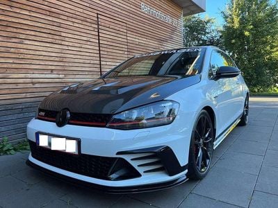 Gebraucht VW Golf VII GTI Clubsport S 310 PS (228 kW) 2016 Purewhite Limousine
