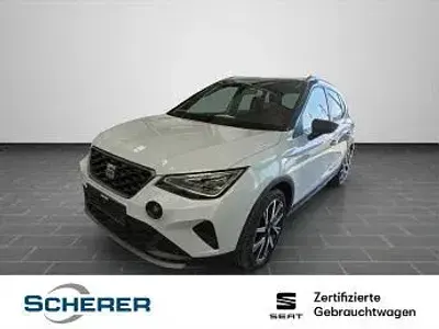 Używany Seat Arona FR 116 KM (85 kW) 2024 Biały SUV