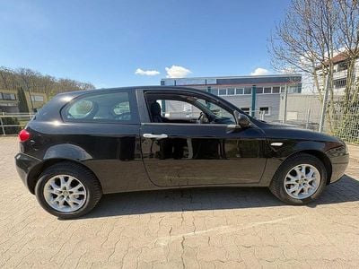 Usata Alfa Romeo 147 Impression 120 CV (88 kW) 2005 Nero Utilitaria