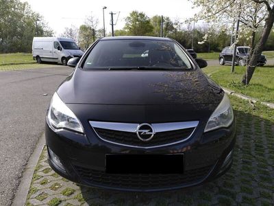 gebraucht Opel Astra 1.4 Turbo 150 Jahre 103kW 150 Jah...