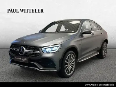 Gebraucht Mercedes GLC300de AMG 306 PS (225 kW) 2021 Designo selenitgrau magno Coupé