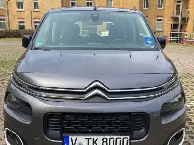Gebraucht Citroën e-Berlingo Feel 110 PS (80 kW) 2023 Platinum grau Van / Kleinbus