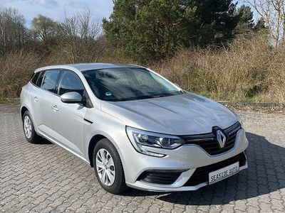 Gebraucht Renault Mégane IV Life 116 PS (85 kW) 2019 Grau Limousine