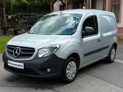 Używany Mercedes Citan 109 90 KM (66 kW) 2019 Srebrny Minivan